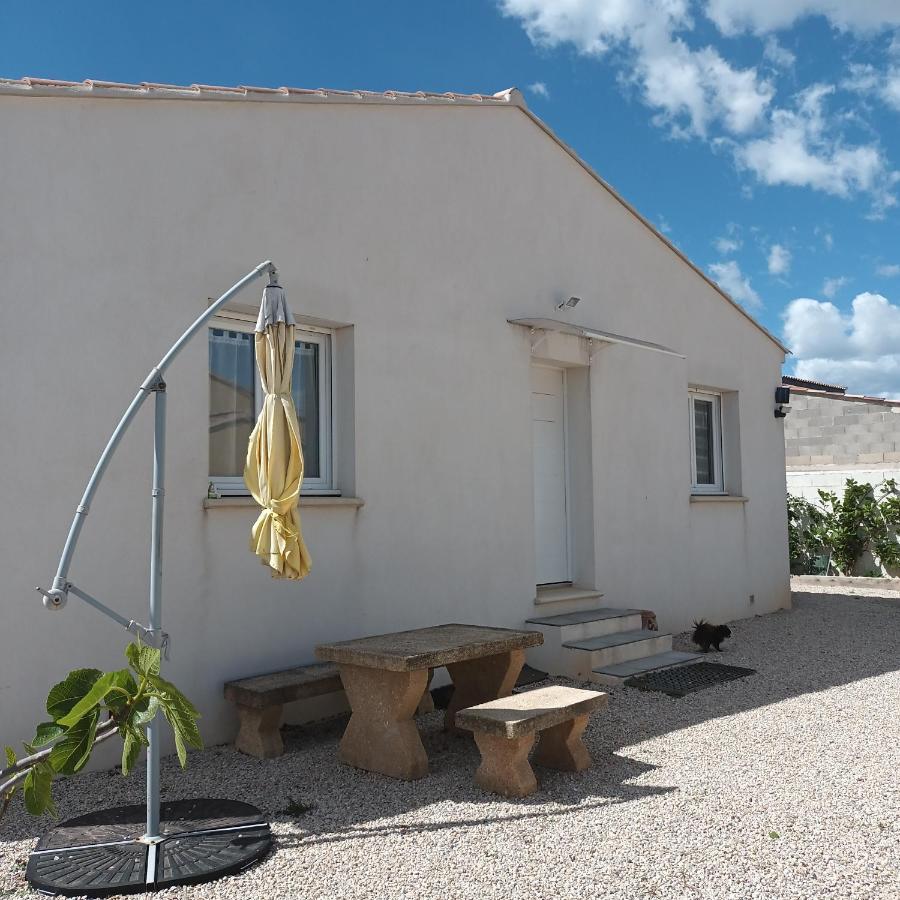 Villa Paisible P2 Pour 4 Voyageurs Saint-Gilles  Exterior foto
